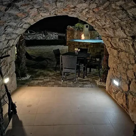 Apartment Brajutovci 26 *