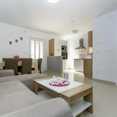 Brajutovci 26 Apartman *