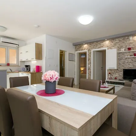 Brajutovci 26 Apartman *