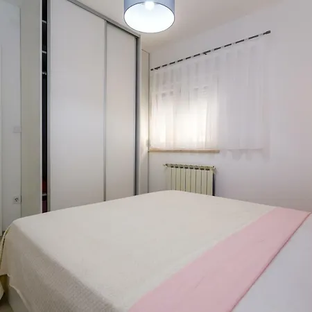 Apartman Brajutovci 26 *